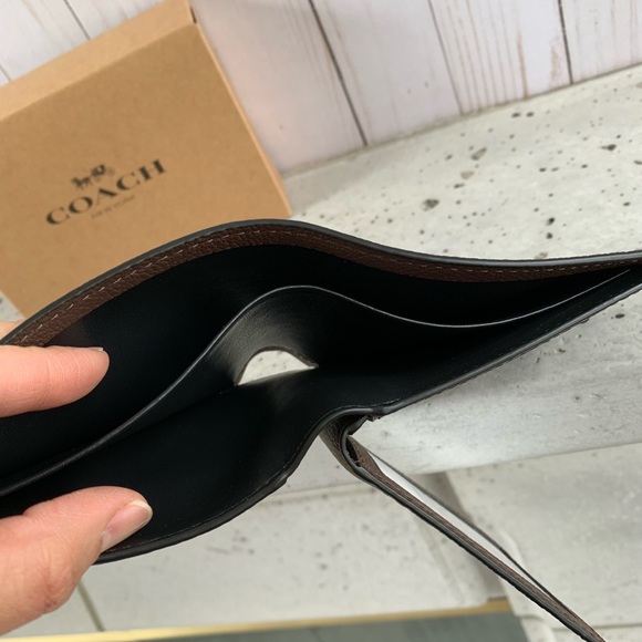 NWT COACH COMPACT ID WALLET IN SPORT CALF LEATHER - Picture 3 of 6